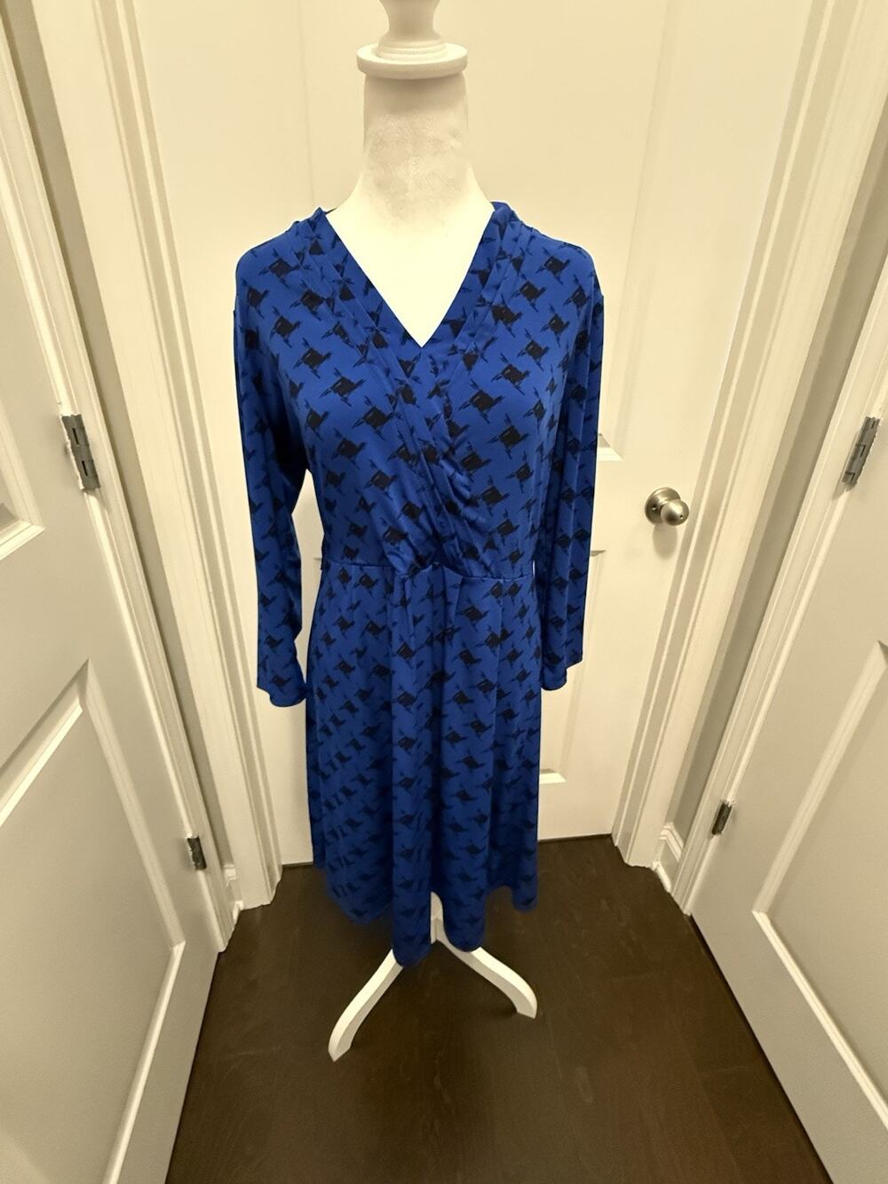 Liz Claiborne Blue Faux Wrap Sheath Dress M 3/4 Sleeve Abstract Print